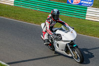 PJM-Wedding-Photography;enduro-digital-images;event-digital-images;eventdigitalimages;mallory-park;mallory-park-photographs;mallory-park-trackday;mallory-park-trackday-photographs;no-limits-trackdays;peter-wileman-photography;racing-digital-images;trackday-digital-images;trackday-photos